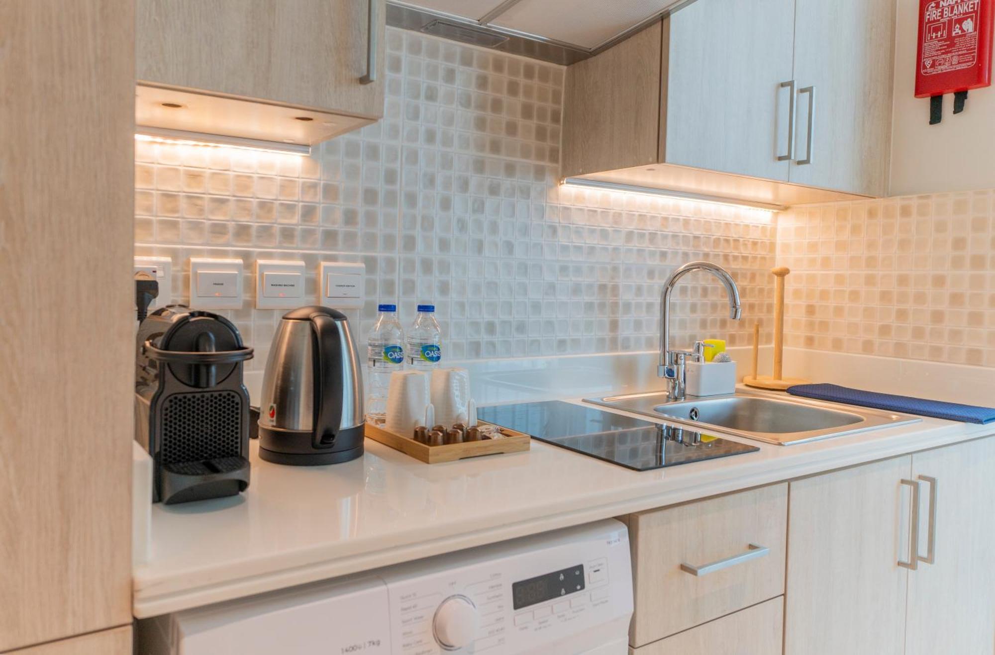 Studio With Pool And Private Beach Access On Palm Jumeirah Dubai Exterior photo